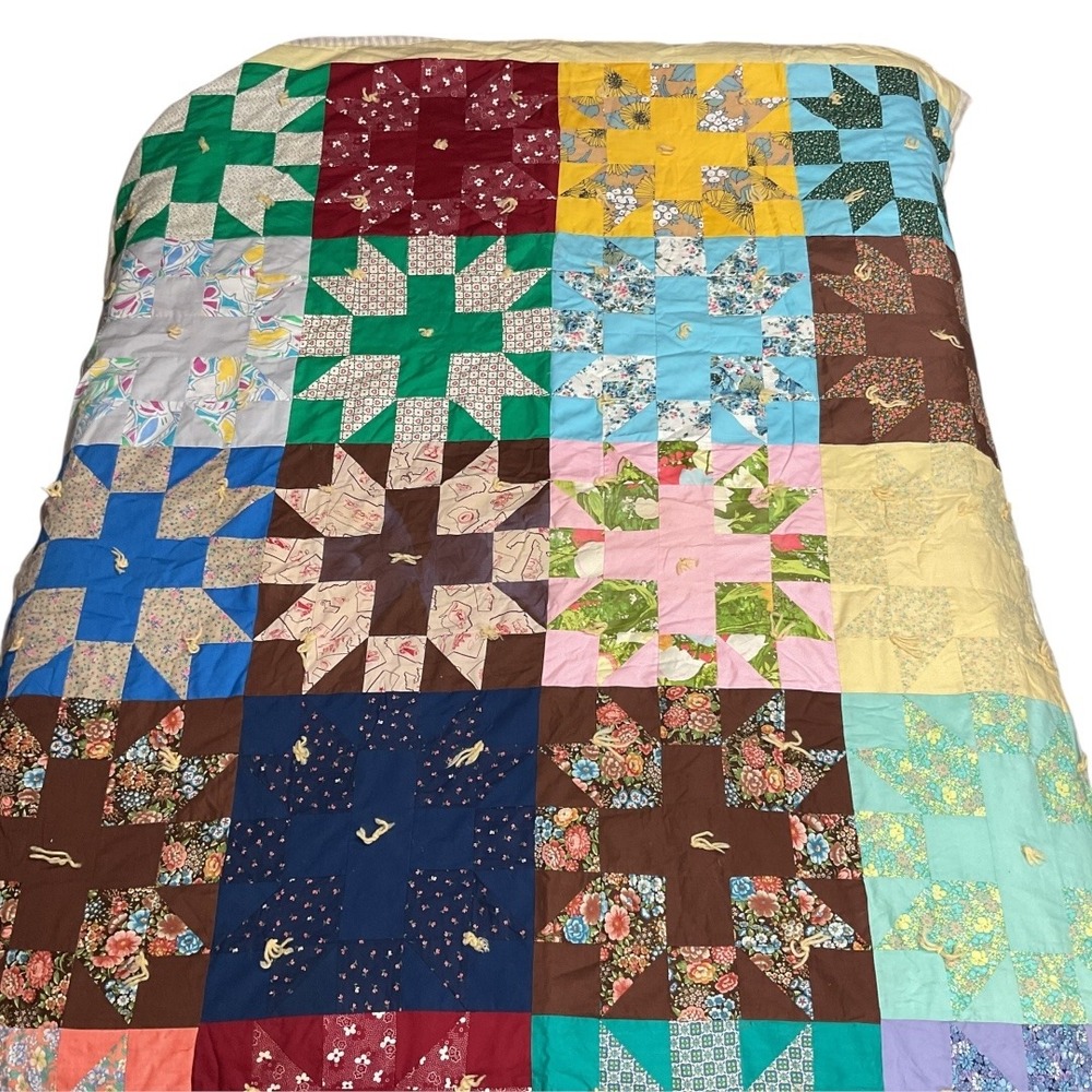 Vintage Handmade Bears Paw Patchwork Quilt 1940s-1950s Cotton Hand-Tied Full Sz